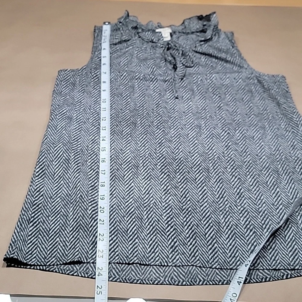 J. Crew Size 0 Gray Herringbone Pullover Blouse Top Sleeveless Ruffle Neck